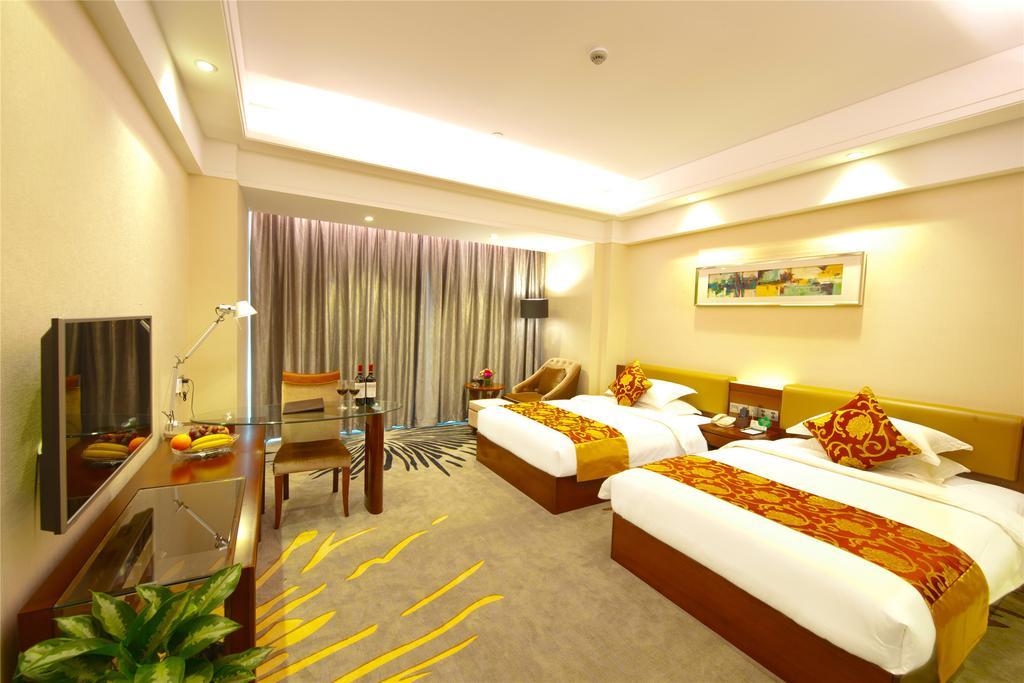 The Century Hotel Zhongshan  Room photo